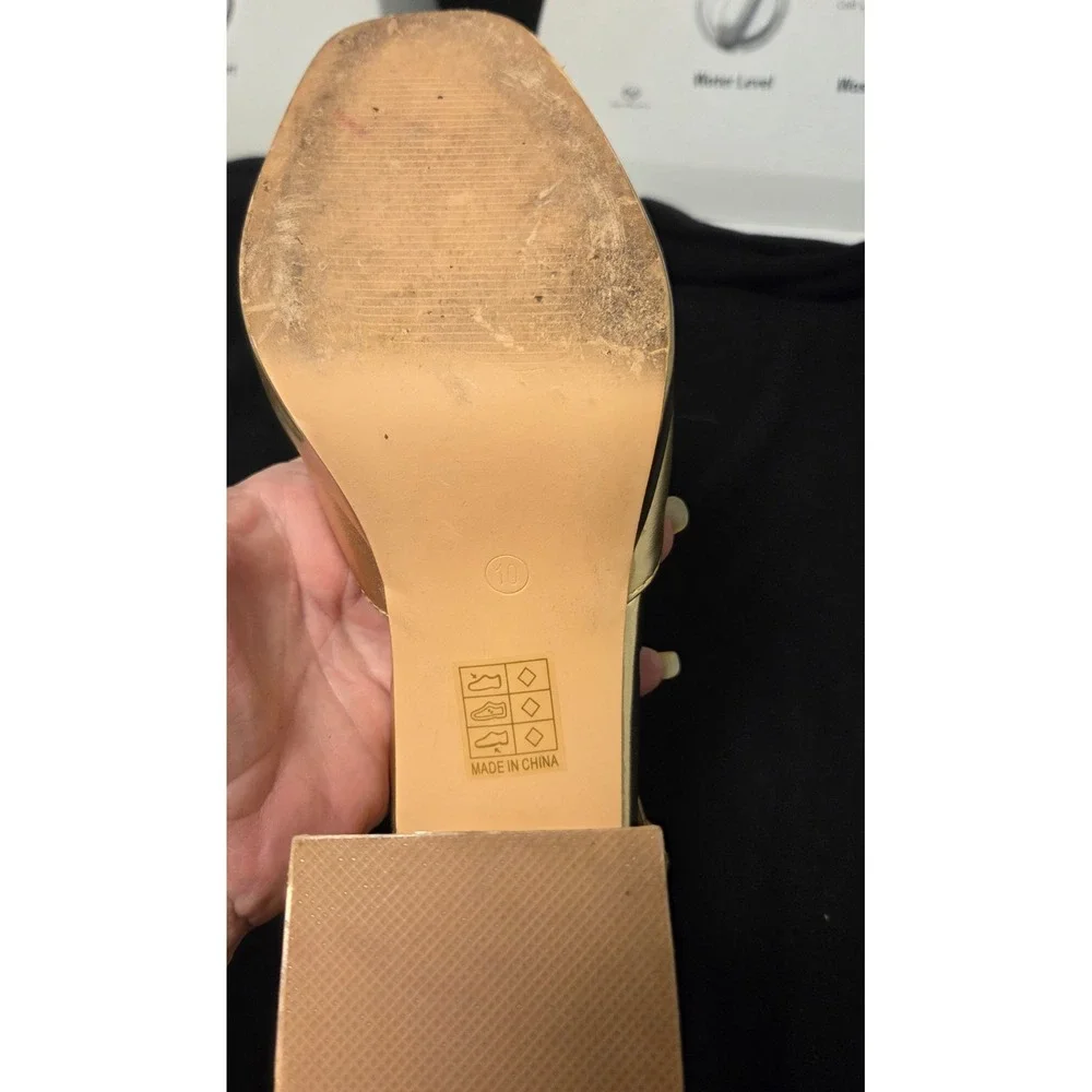GenShuo Gold Metallic Platform Heels Square Toe Ankle Strap Block Heel Pumps 10